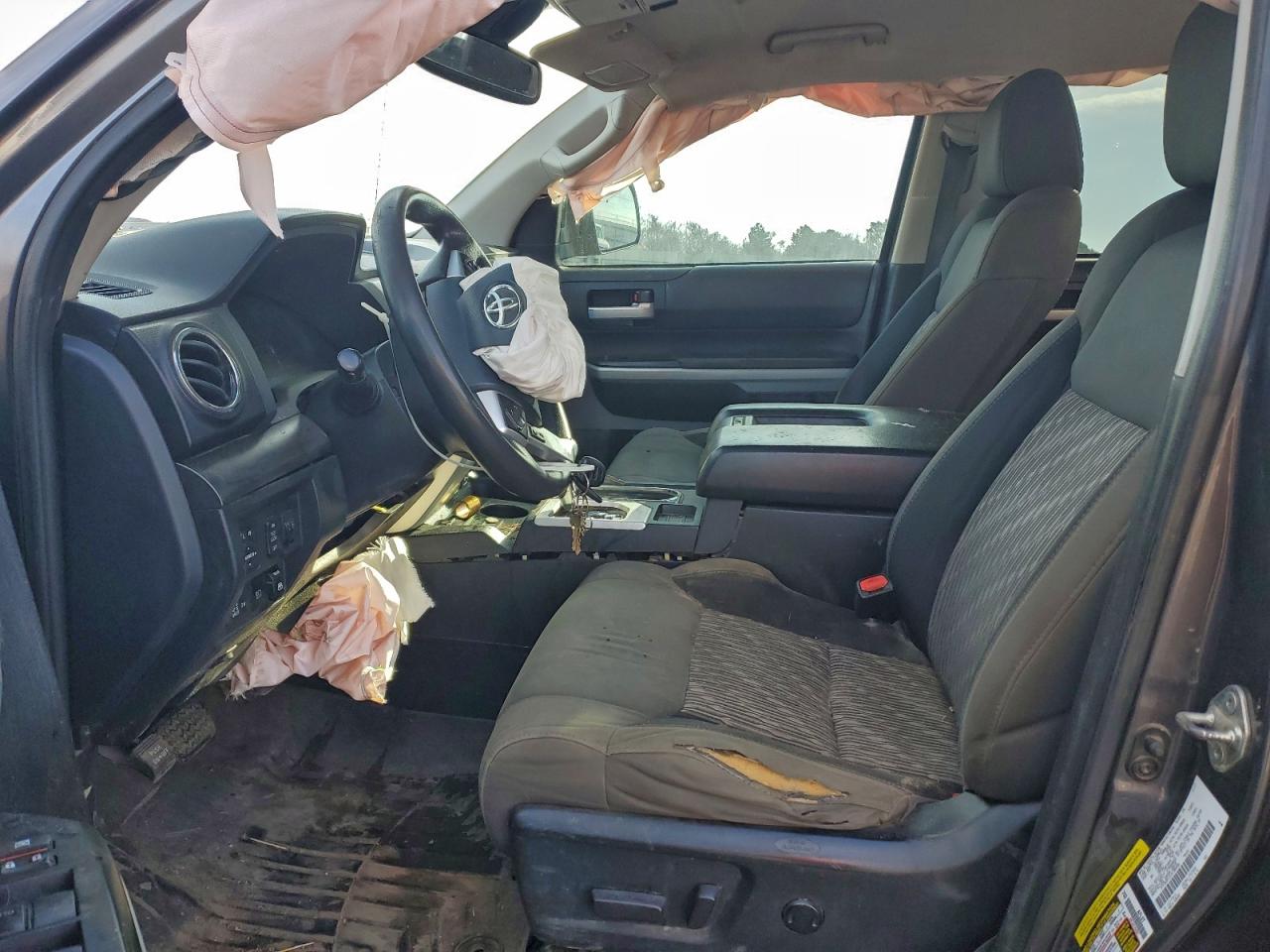 2018 TOYOTA TUNDRA CREWMAX SR5 photo 7