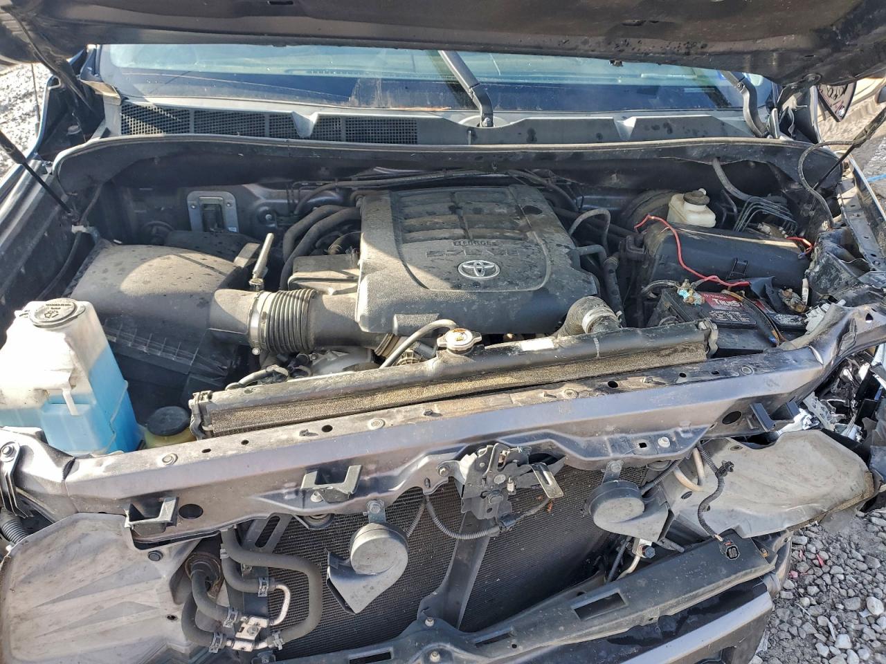2018 TOYOTA TUNDRA CREWMAX SR5 photo 11
