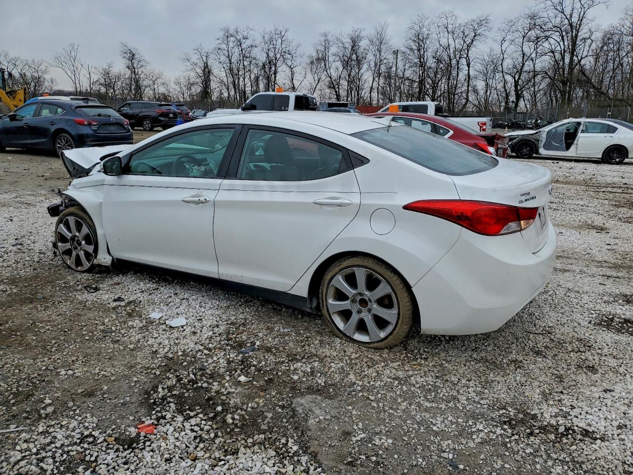 2013 HYUNDAI ELANTRA GLS photo 2