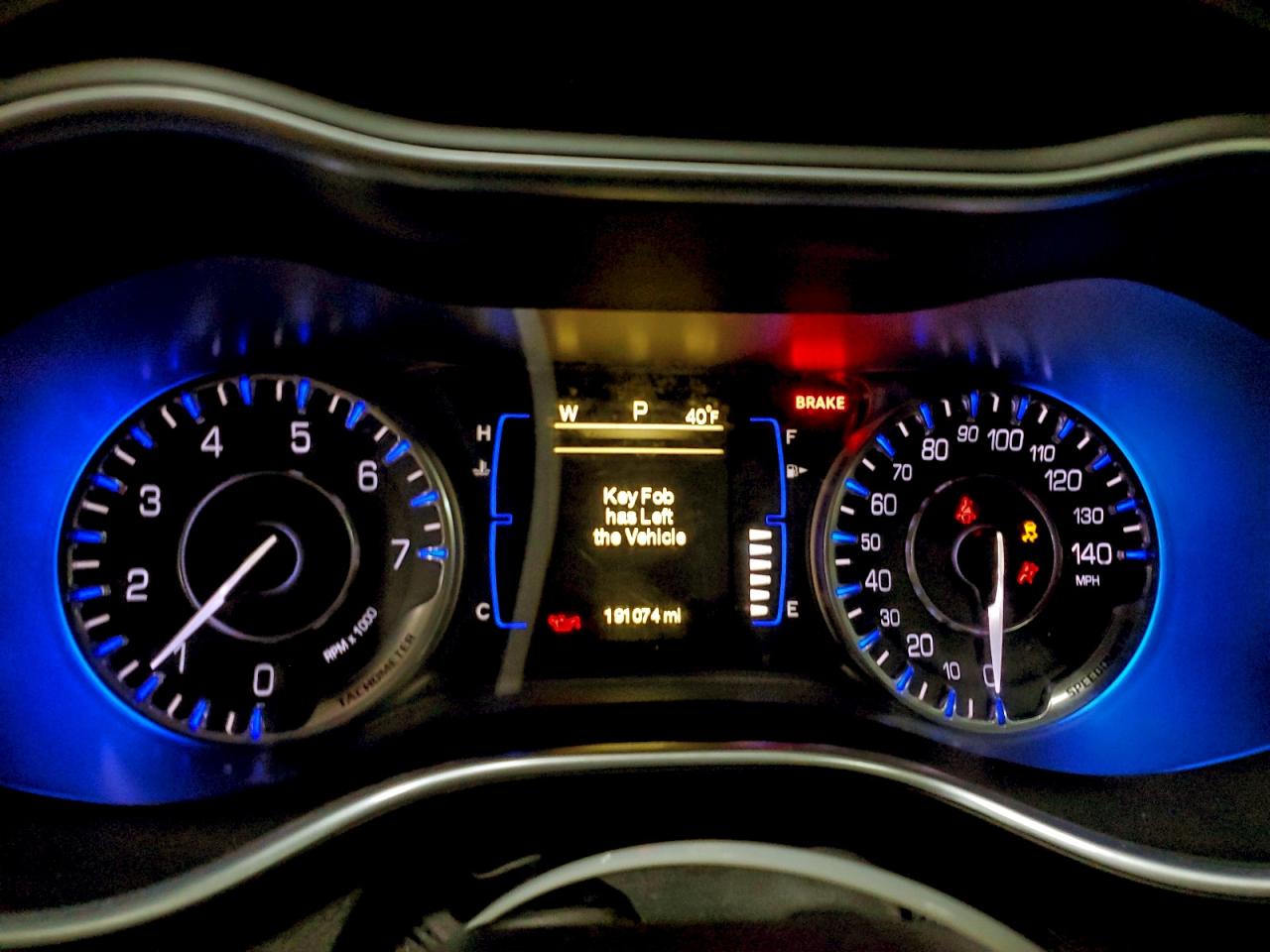 2015 CHRYSLER 200 LIMITED photo 9