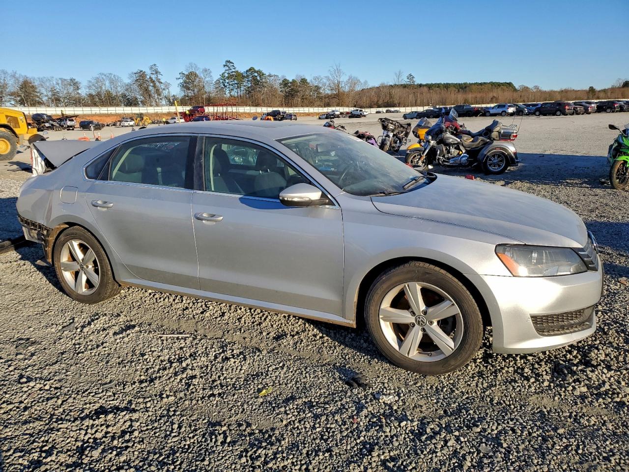 2012 VOLKSWAGEN PASSAT SE photo 4