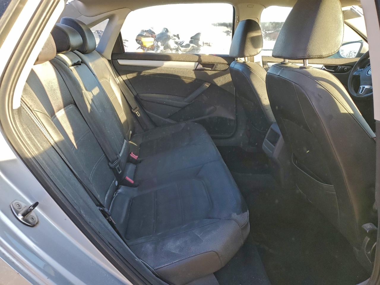 2012 VOLKSWAGEN PASSAT SE photo 10