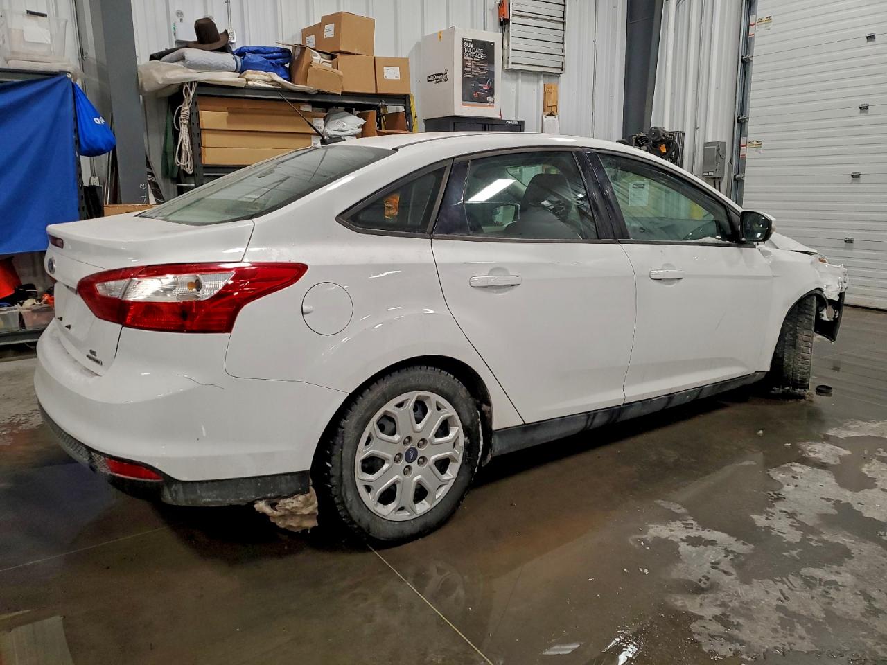 2014 FORD FOCUS SE photo 3