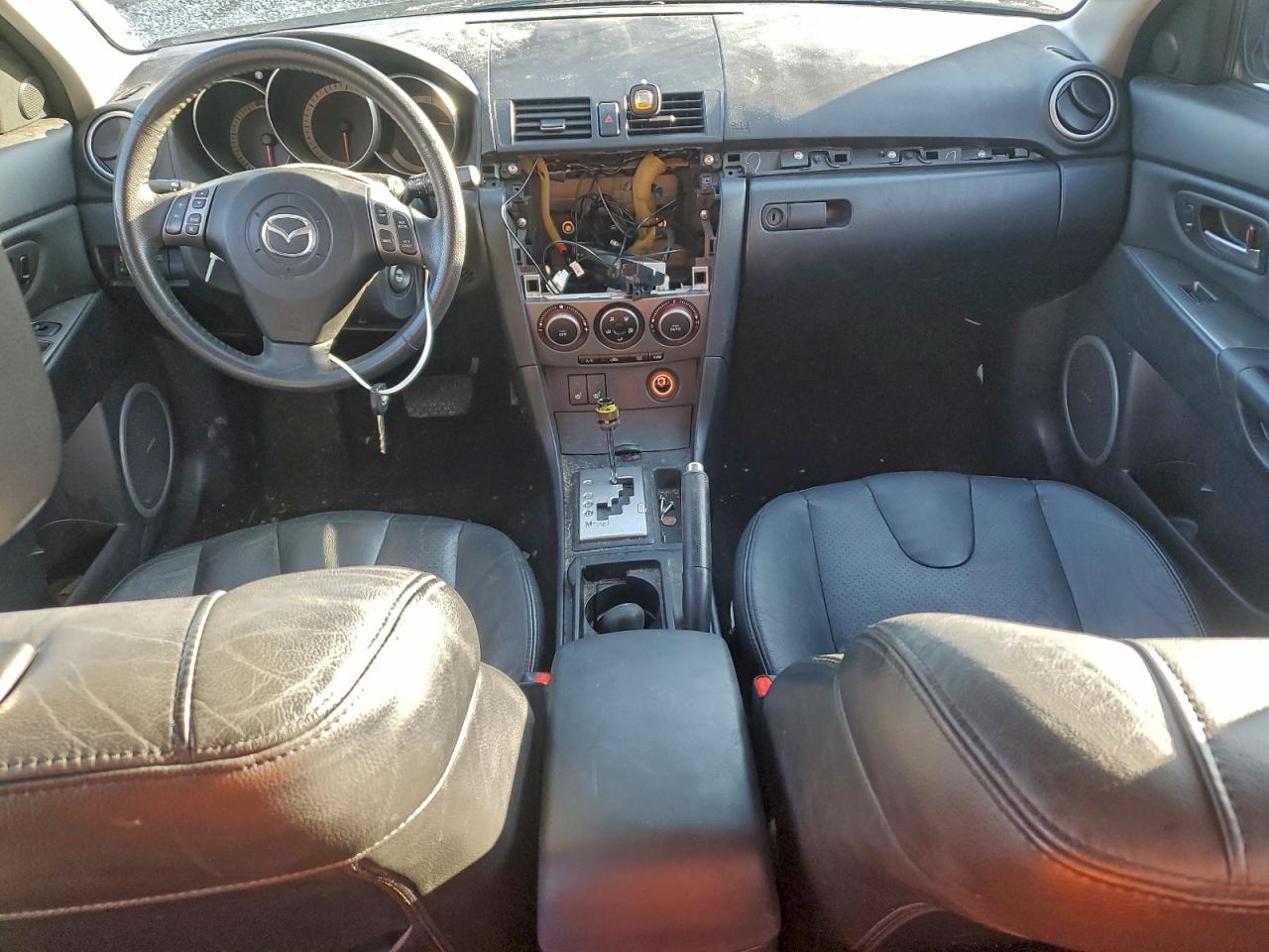 2007 MAZDA 3 HATCHBACK photo 8