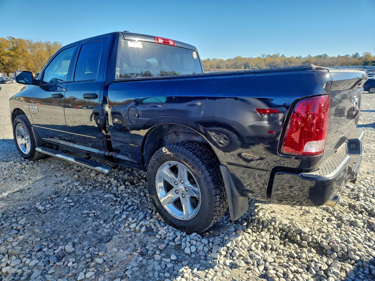 2014 RAM 1500 ST photo 2