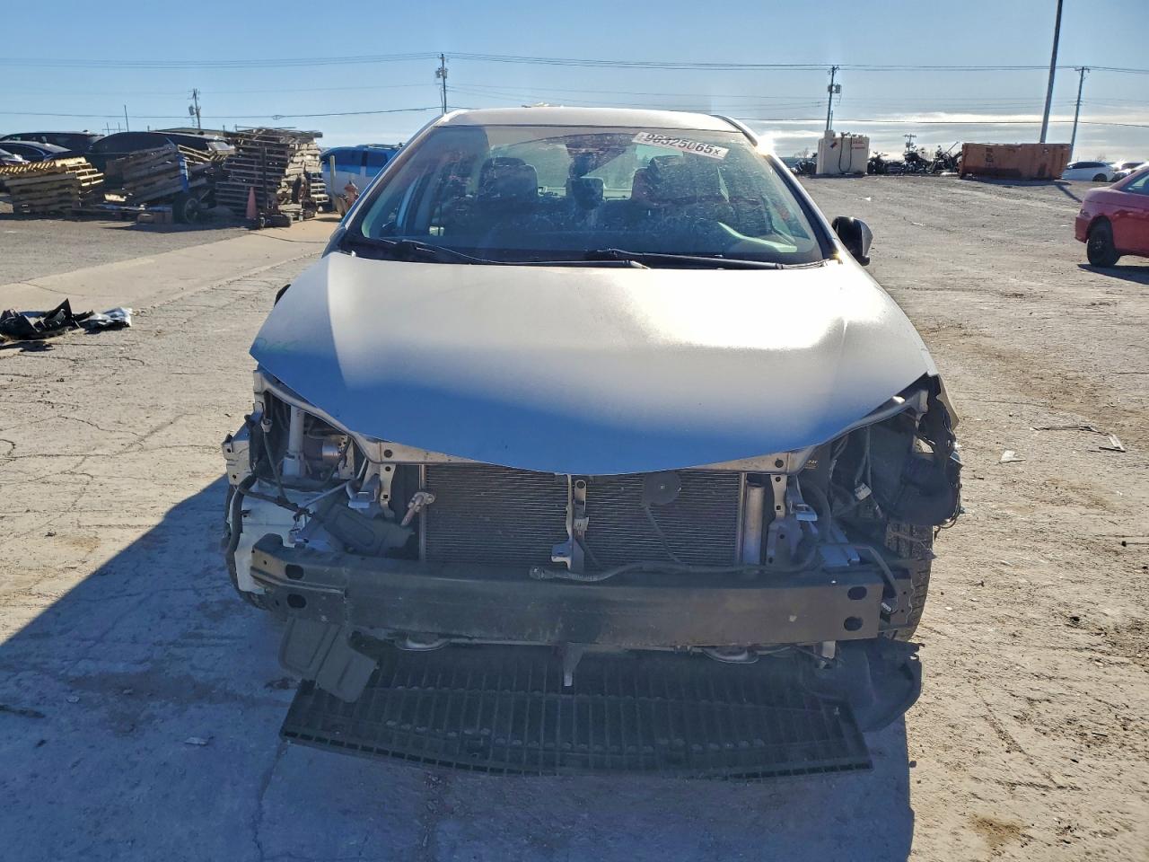 2018 TOYOTA COROLLA L photo 5