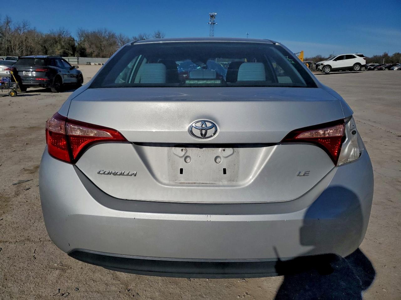 2018 TOYOTA COROLLA L photo 6