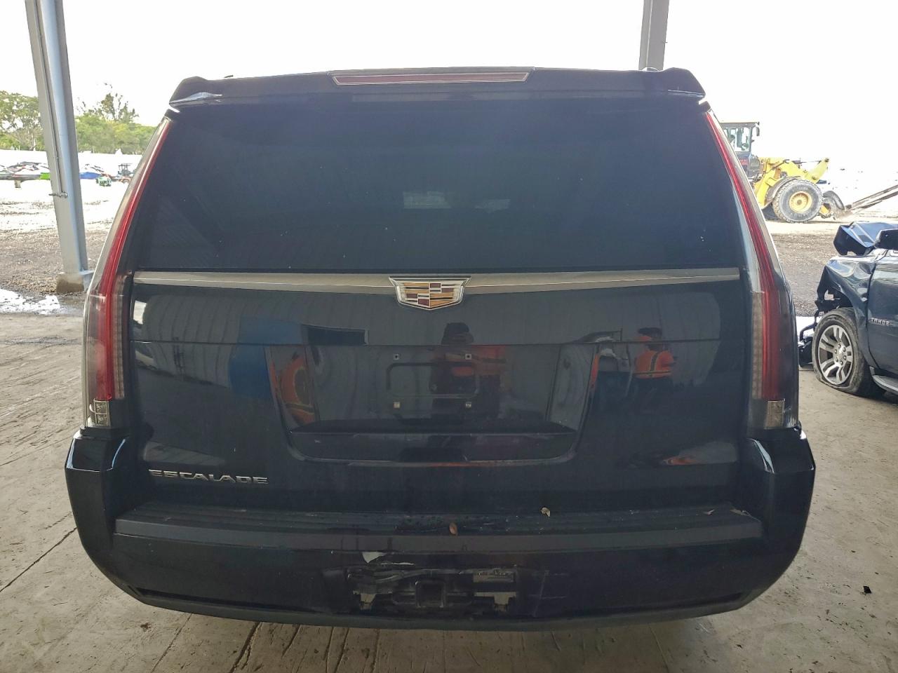 2016 CADILLAC ESCALADE ESV LUXURY photo 6