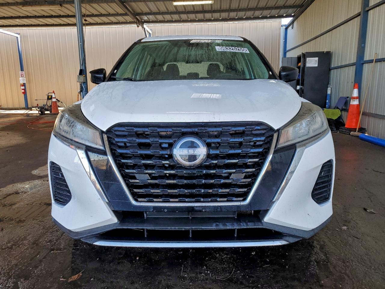 2022 NISSAN KICKS S photo 5