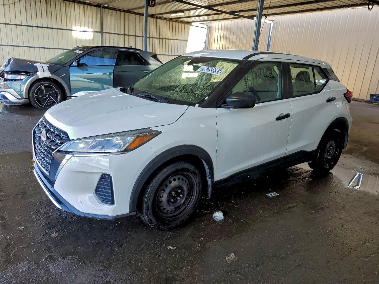 2022 NISSAN KICKS