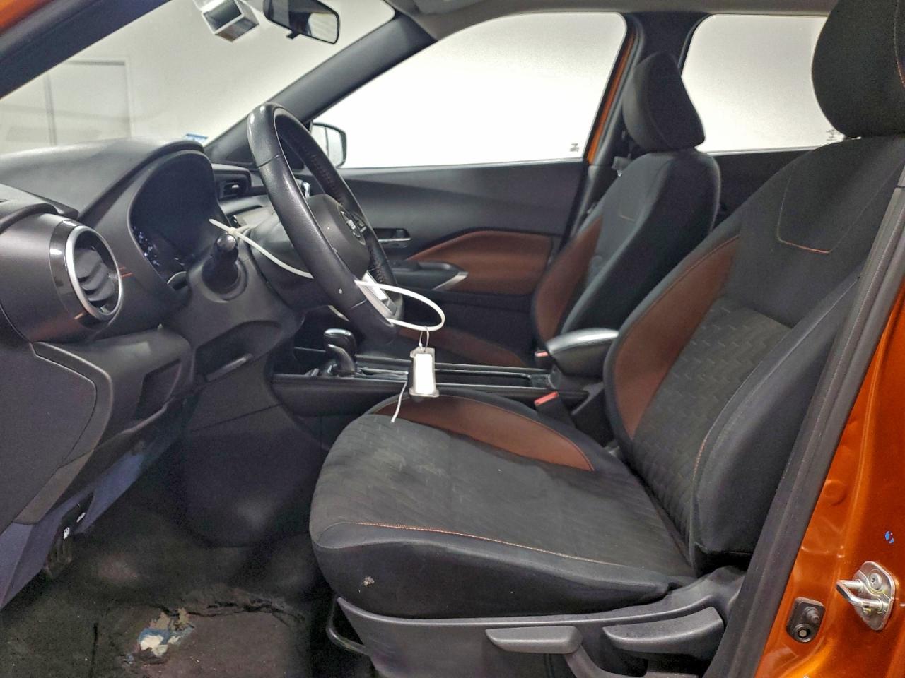 2021 NISSAN KICKS SR photo 7