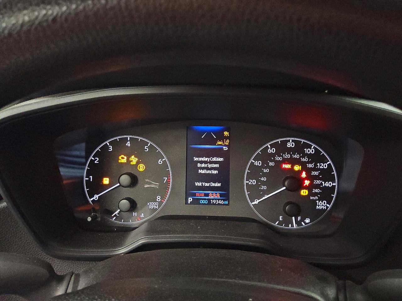2025 TOYOTA COROLLA LE photo 9
