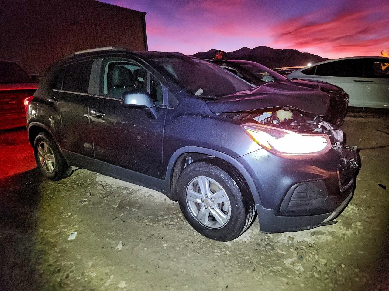 2020 CHEVROLET TRAX 1LT photo 4