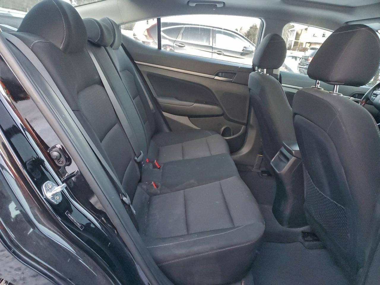 2018 HYUNDAI ELANTRA SEL photo 10