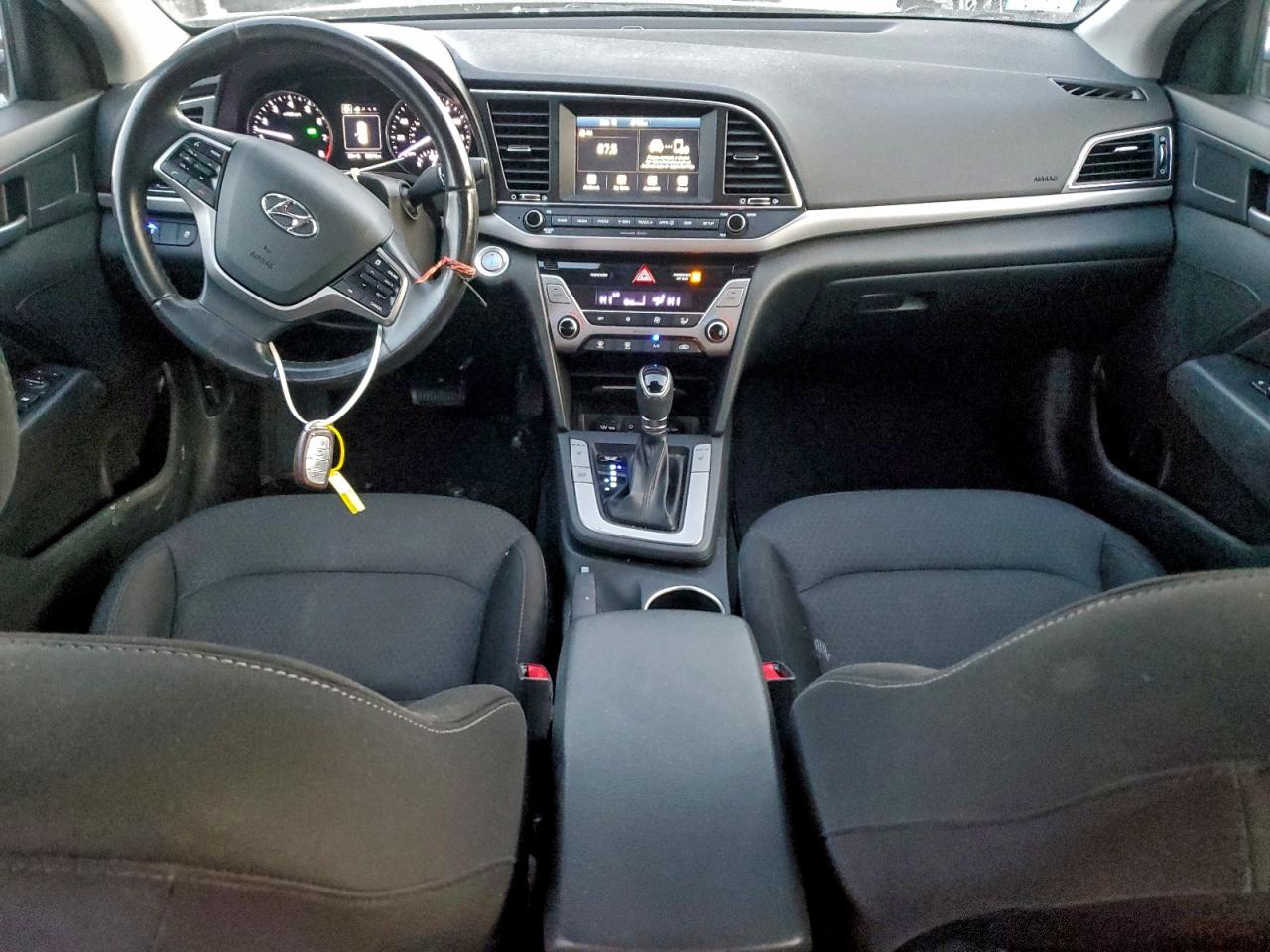 2018 HYUNDAI ELANTRA SEL photo 8