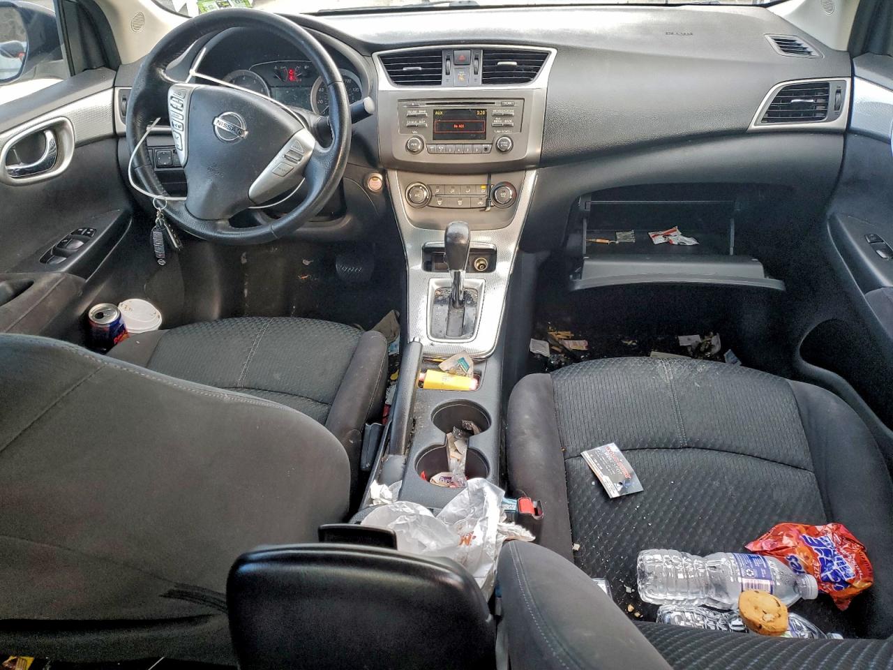 2014 NISSAN SENTRA S photo 8