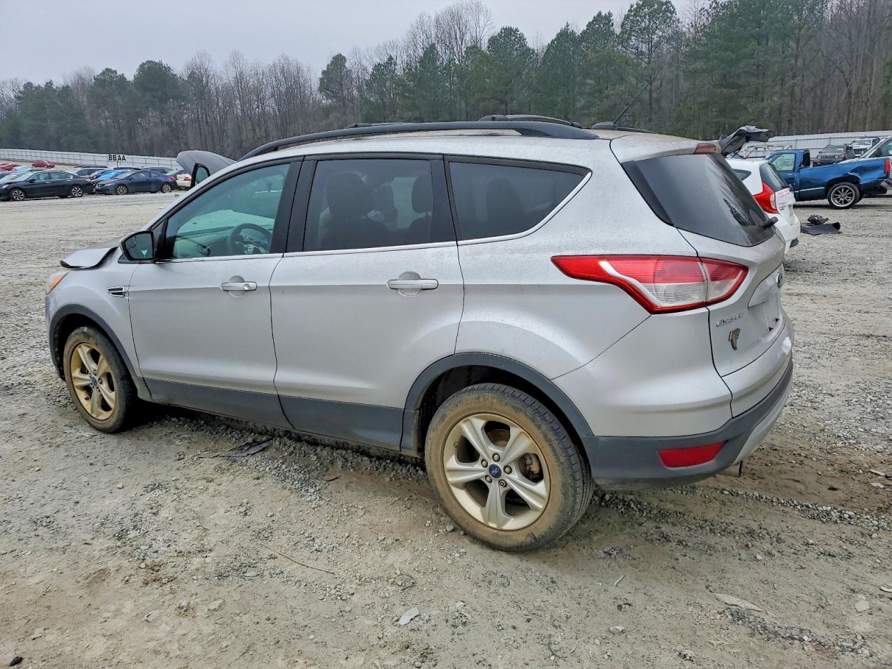2013 FORD ESCAPE SE photo 2