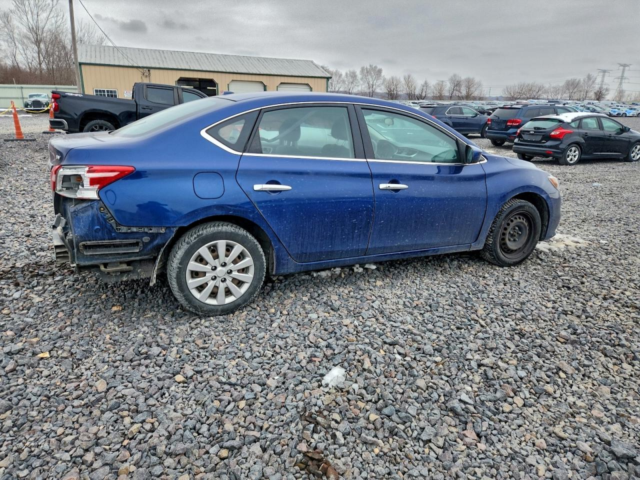 2016 NISSAN SENTRA S photo 5