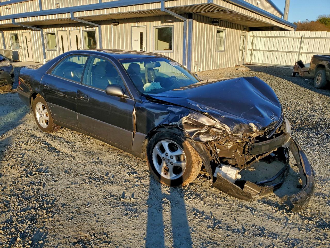 2001 LEXUS ES 300 photo 7