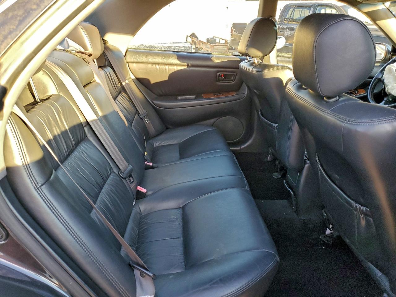 2001 LEXUS ES 300 photo 19