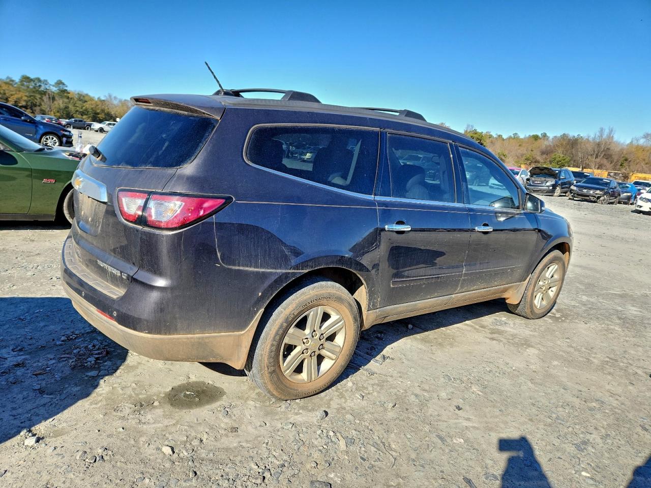 2014 CHEVROLET TRAVERSE LT photo 3