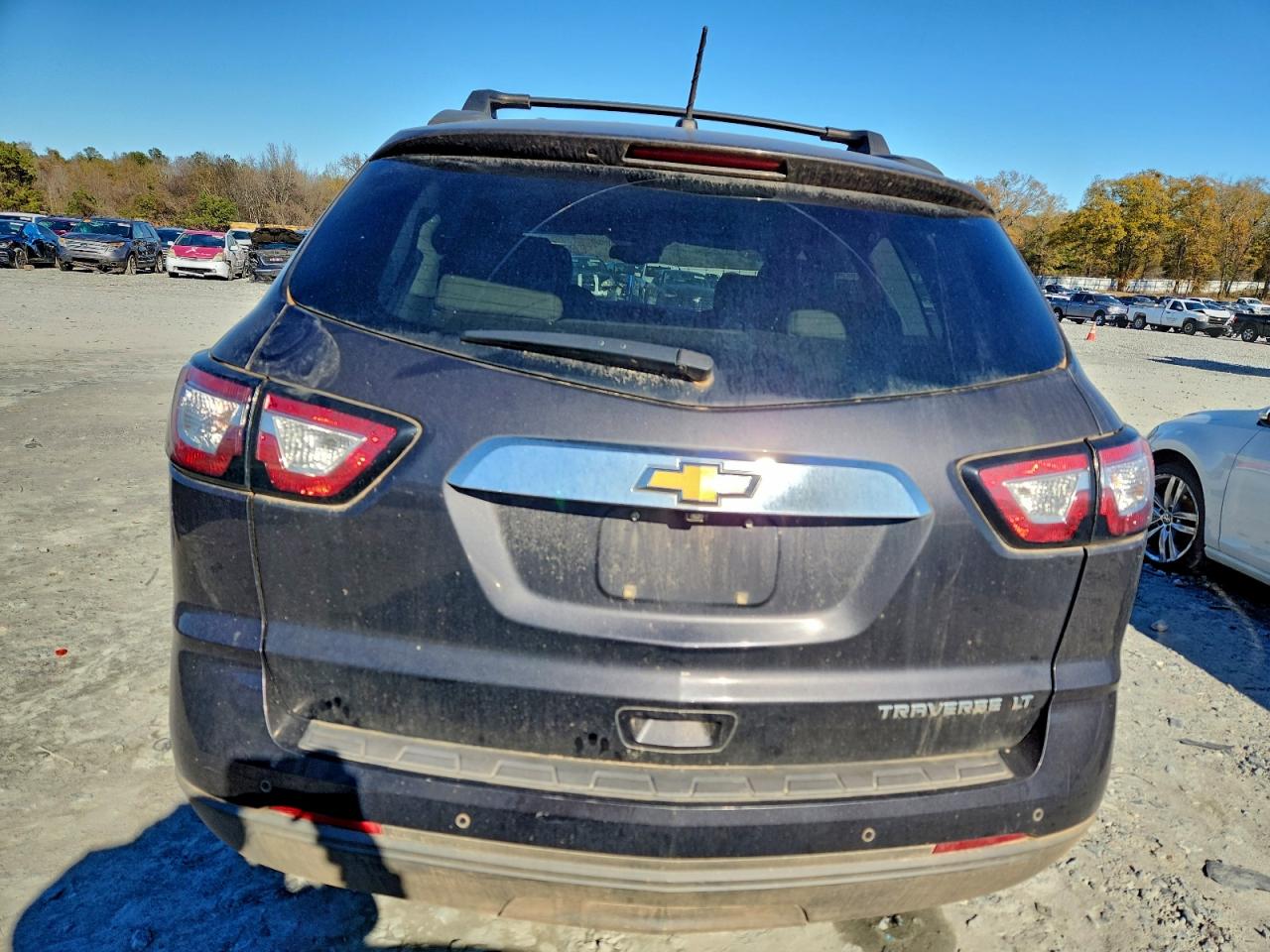 2014 CHEVROLET TRAVERSE LT photo 6