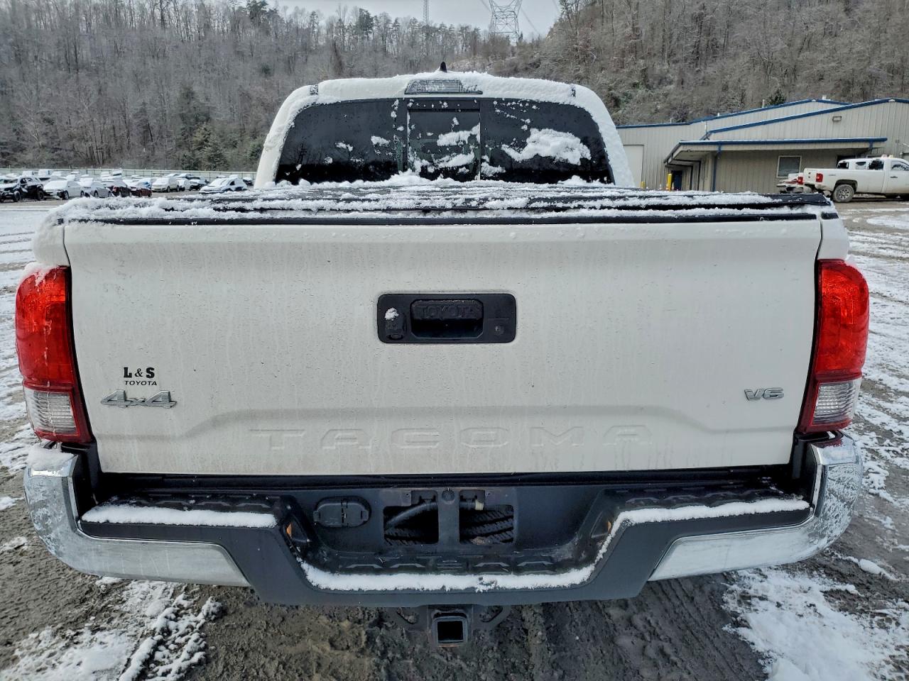 2022 TOYOTA TACOMA DOUBLE CAB photo 16
