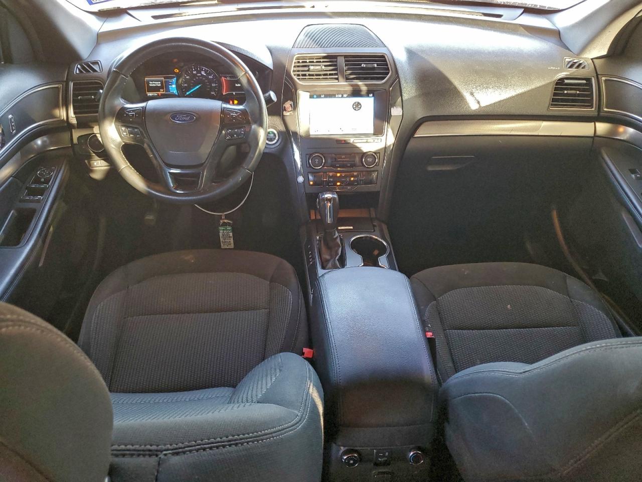 2018 FORD EXPLORER XLT photo 22