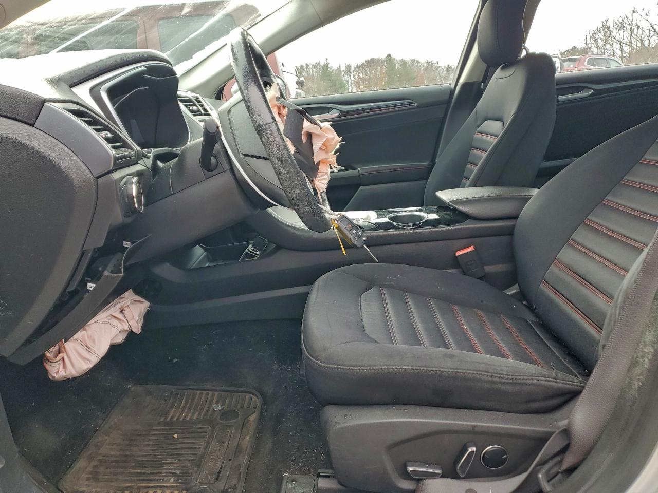 2013 FORD FUSION SE photo 19