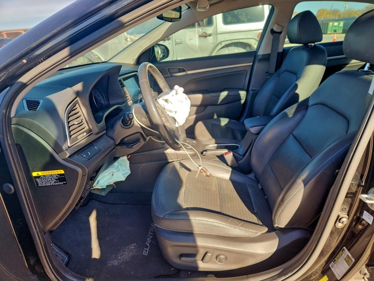 2018 HYUNDAI ELANTRA SEL photo 13