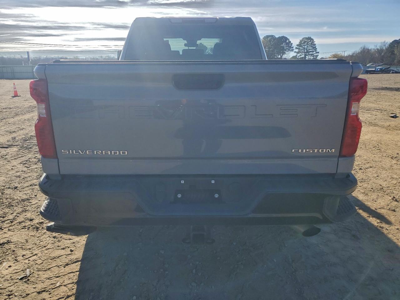 2025 CHEVROLET SILVERADO K2500 CUSTOM photo 6