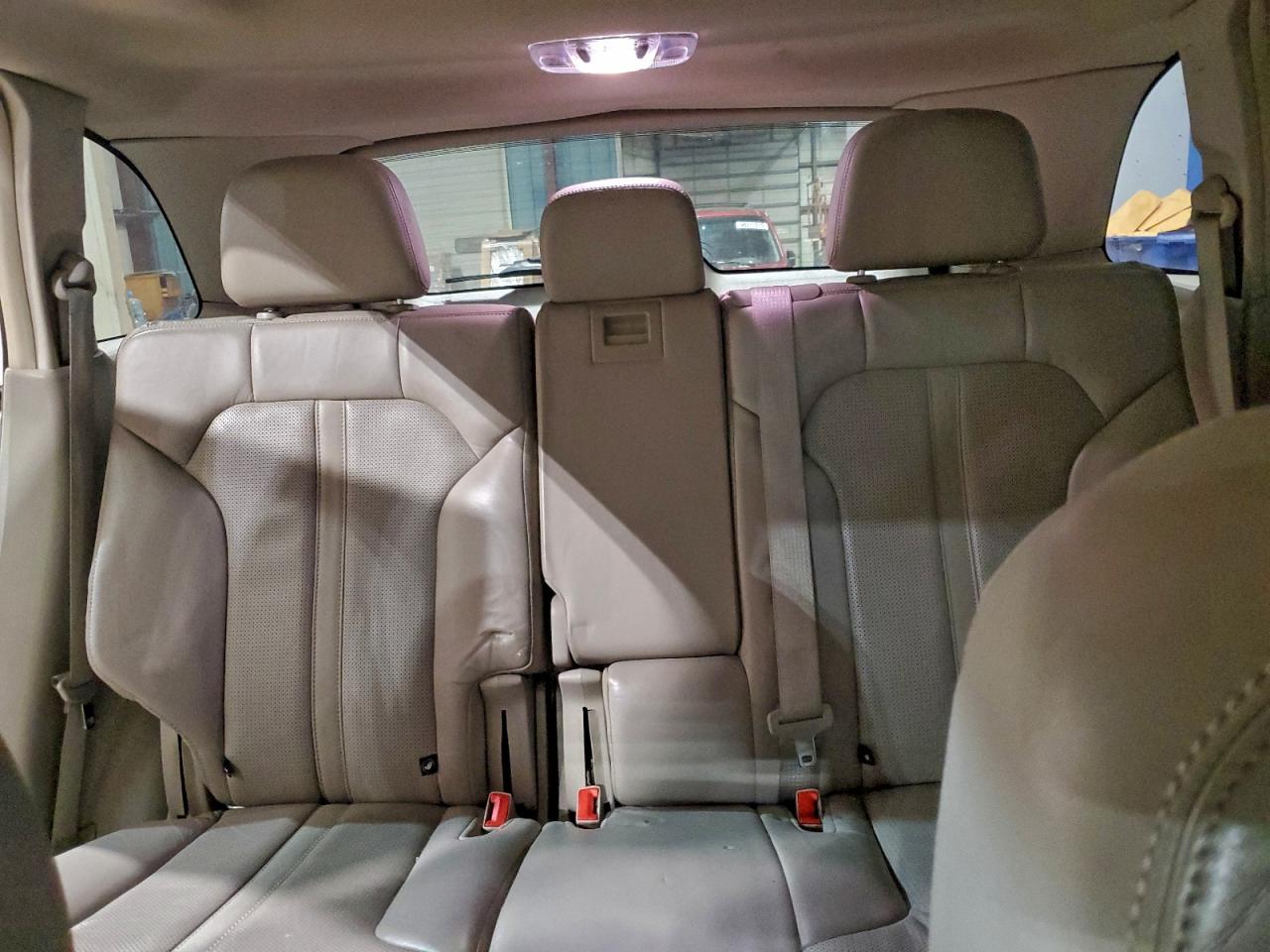 2011 LINCOLN MKX photo 10
