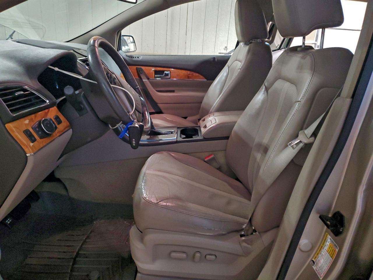 2011 LINCOLN MKX photo 7