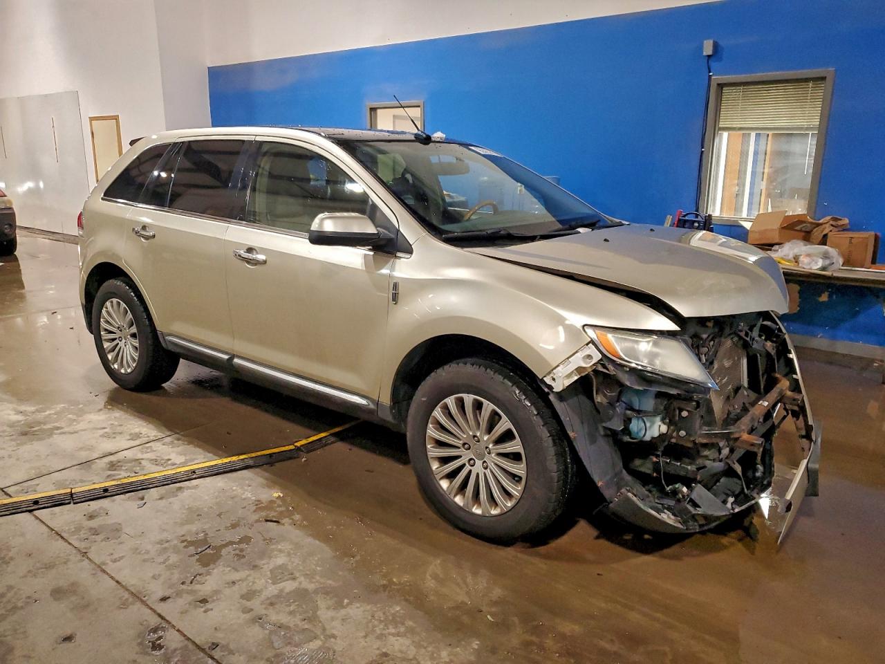 2011 LINCOLN MKX photo 4