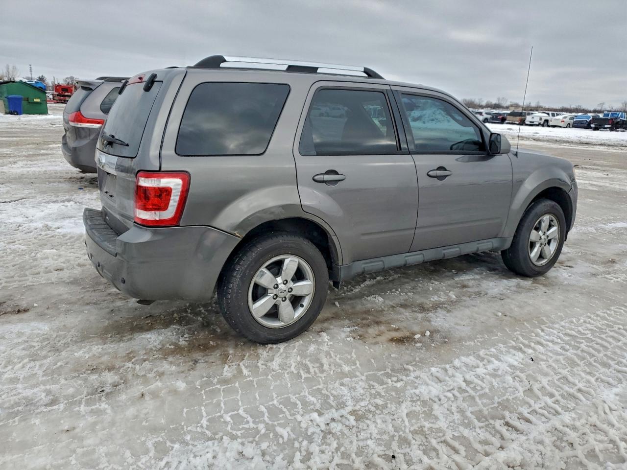 2010 FORD ESCAPE LIMITED photo 3