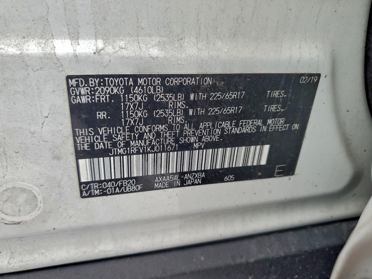 2019 TOYOTA RAV4 LE photo 14