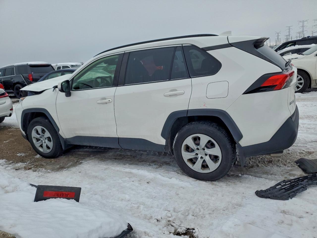 2019 TOYOTA RAV4 LE photo 2