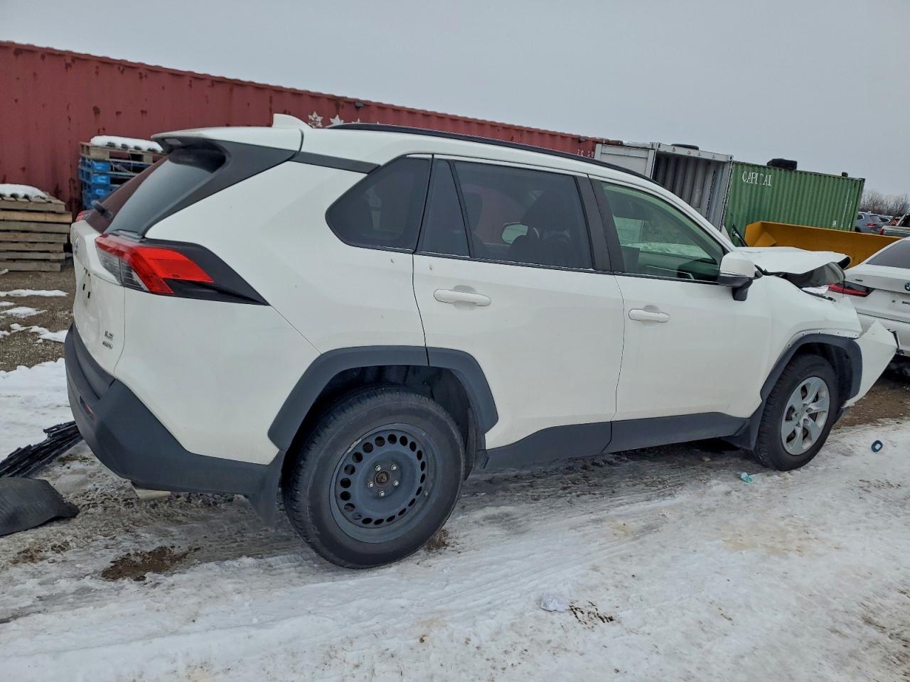 2019 TOYOTA RAV4 LE photo 3