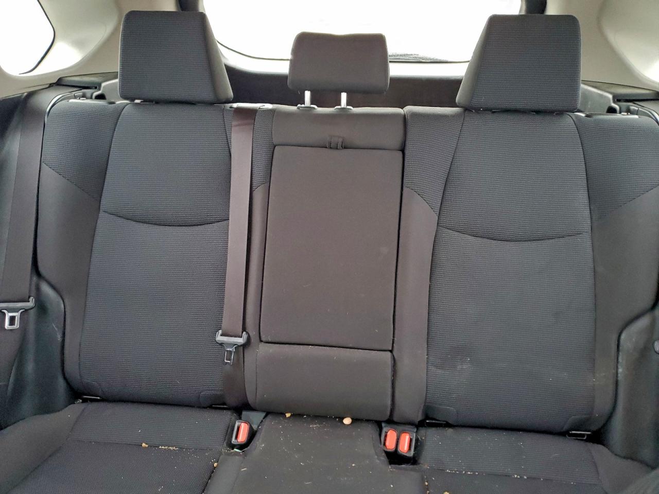 2019 TOYOTA RAV4 LE photo 10