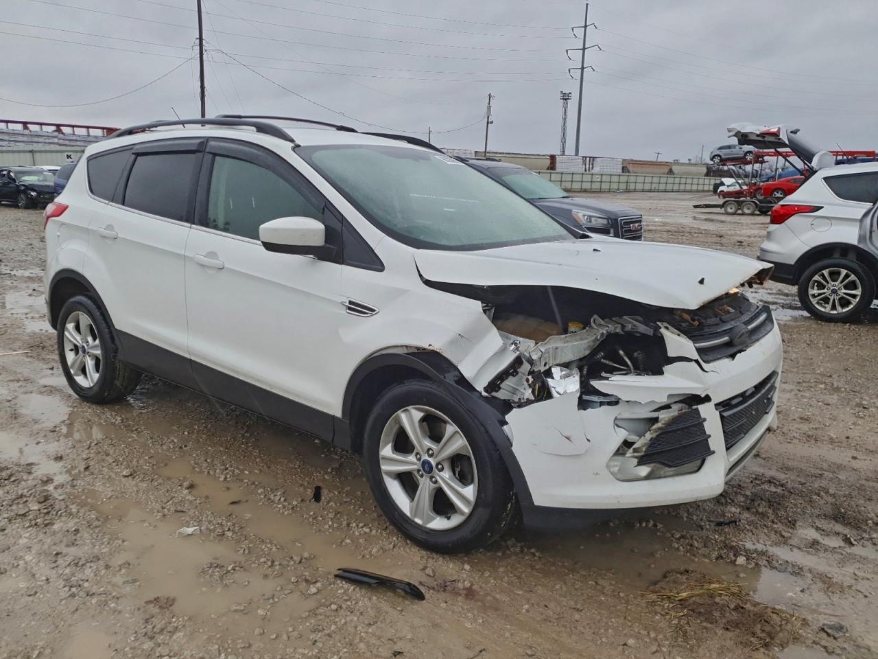2013 FORD ESCAPE SE photo 4