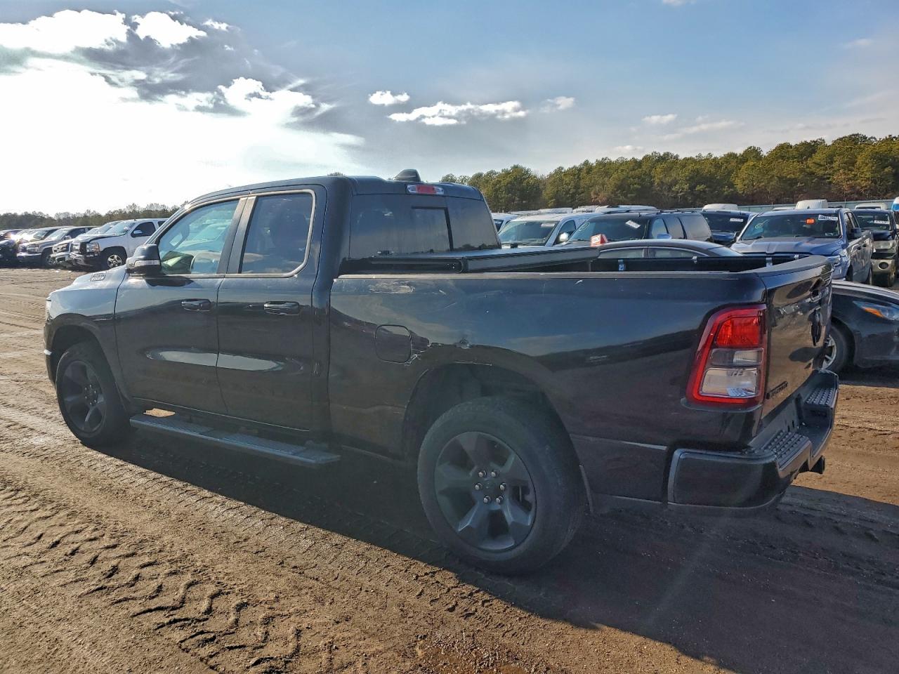 2019 RAM 1500 BIG HORN/LONE STAR photo 3