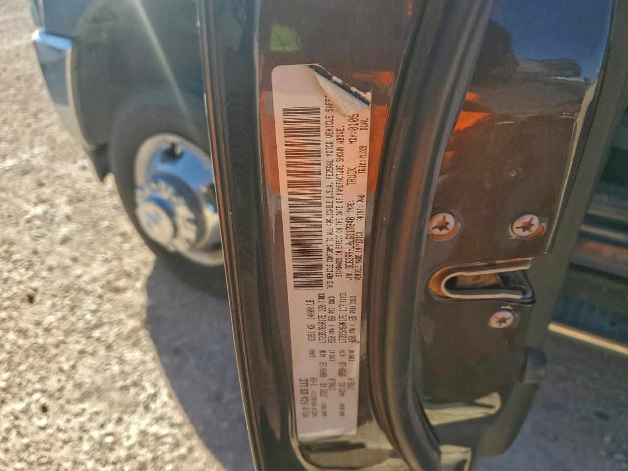 2020 RAM 3500 BIG HORN photo 25