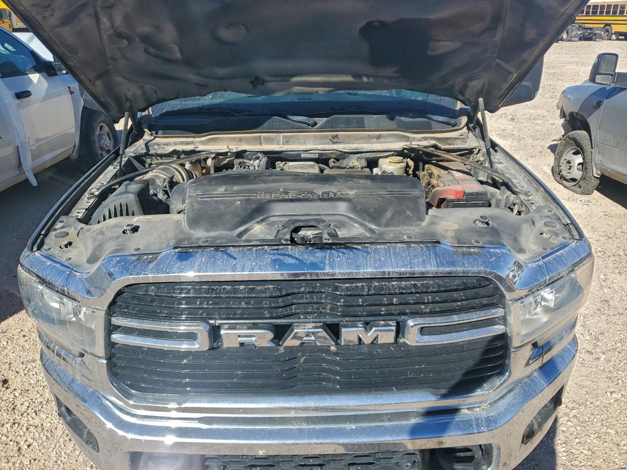 2020 RAM 3500 BIG HORN photo 21