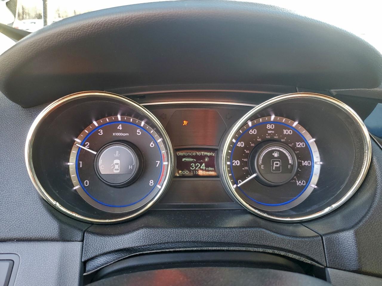 2012 HYUNDAI SONATA SE photo 9