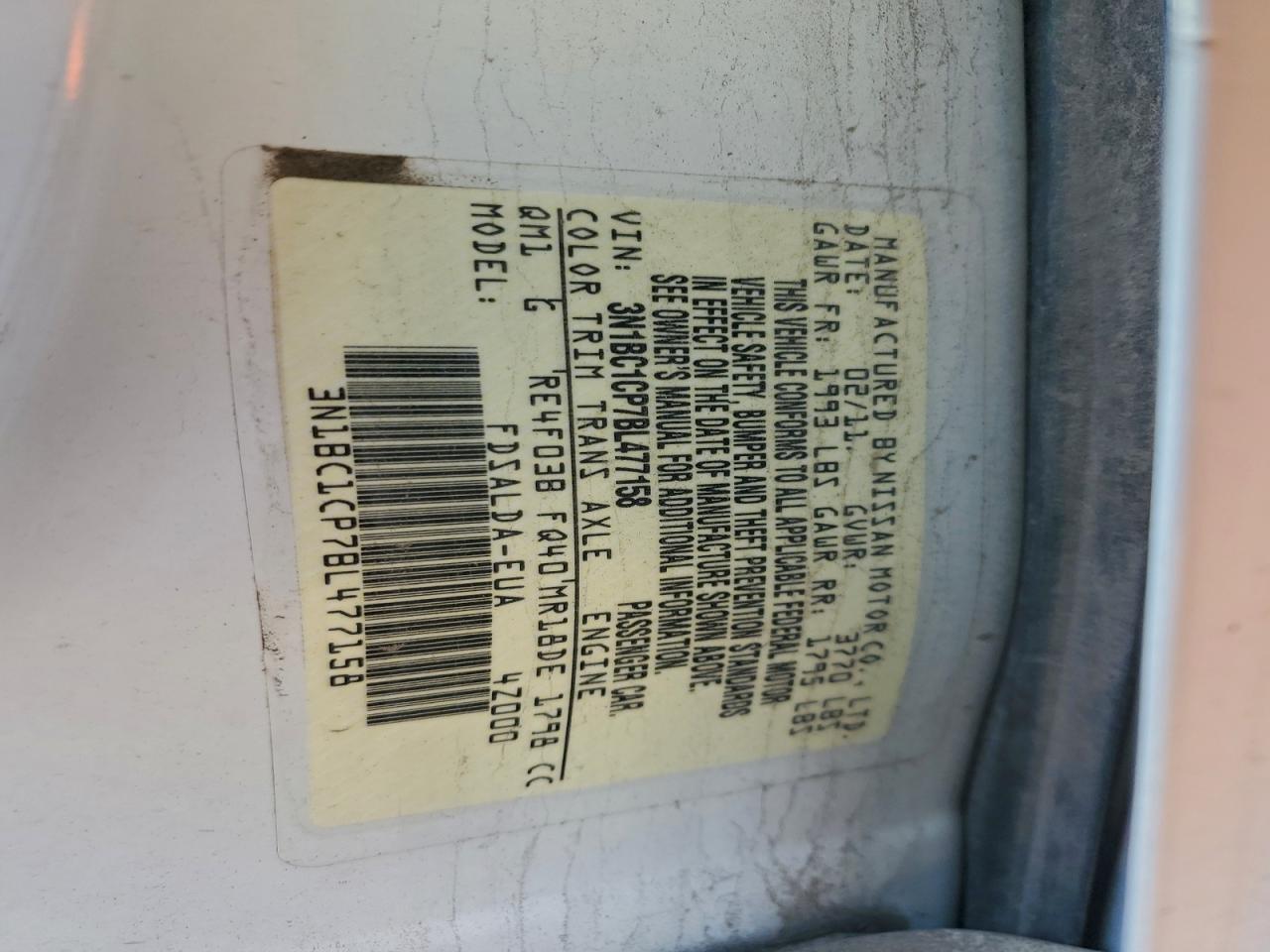 2011 NISSAN VERSA S photo 13