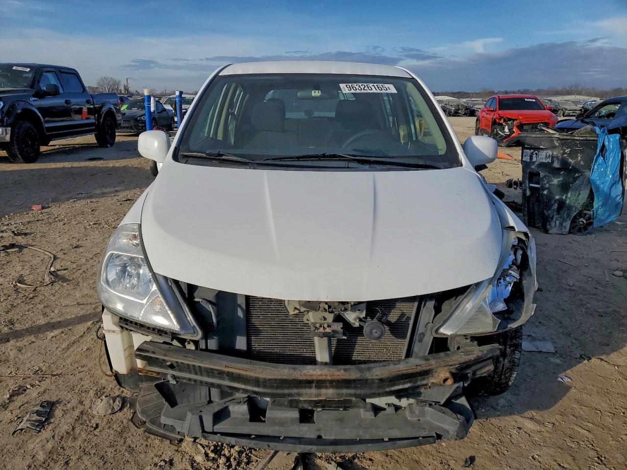 2011 NISSAN VERSA S photo 5