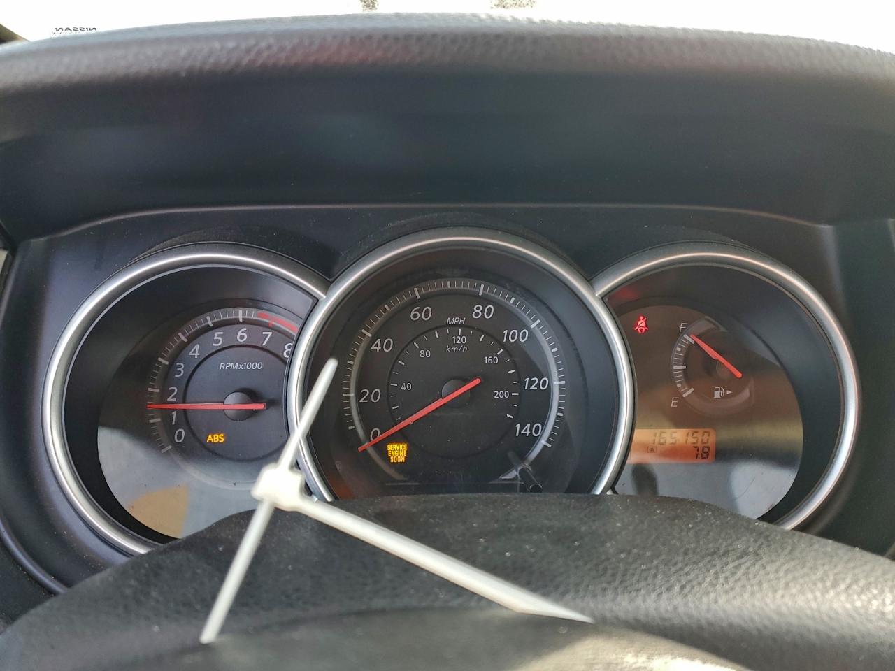 2011 NISSAN VERSA S photo 9