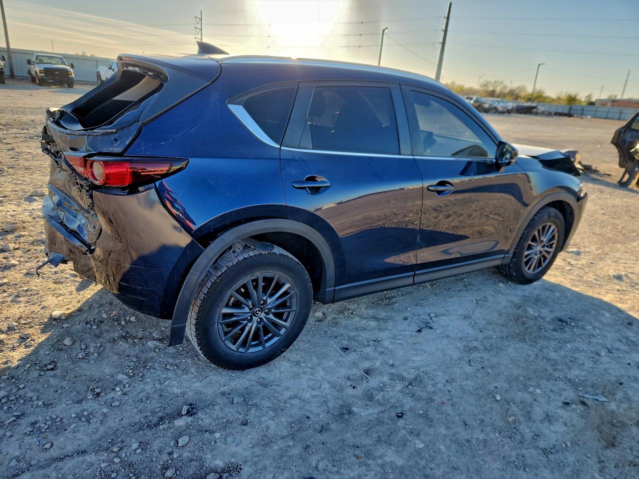 2021 MAZDA CX-5 TOURING photo 3
