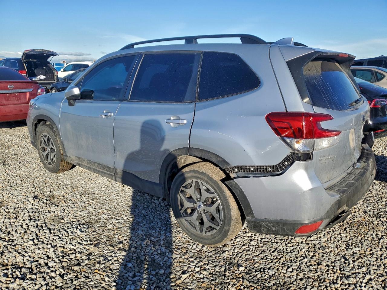 2021 SUBARU FORESTER PREMIUM photo 2