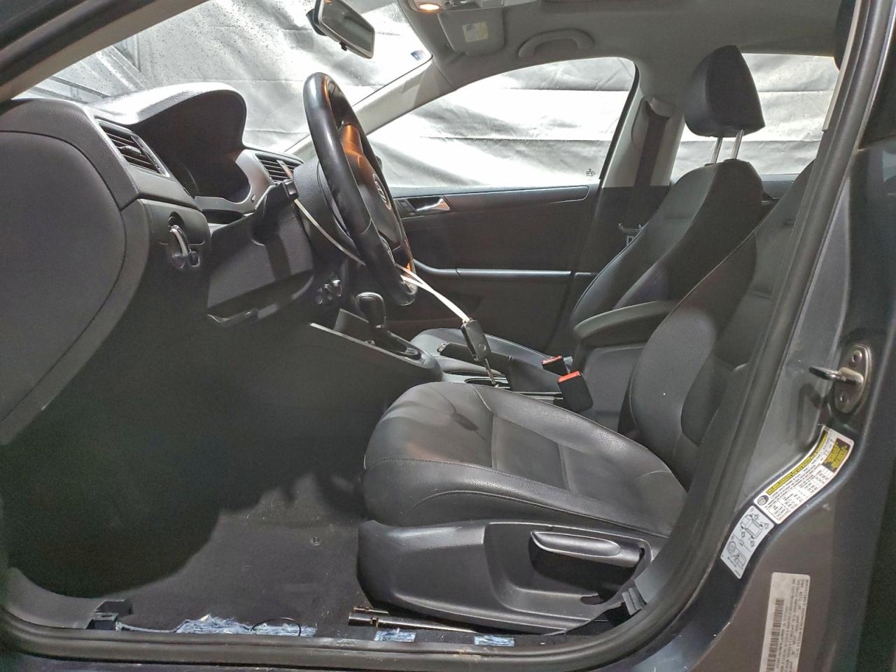 2012 VOLKSWAGEN JETTA SE photo 7